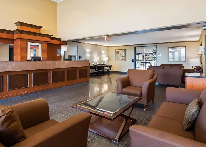 Best Western Laval-Montreal & Conference Centre